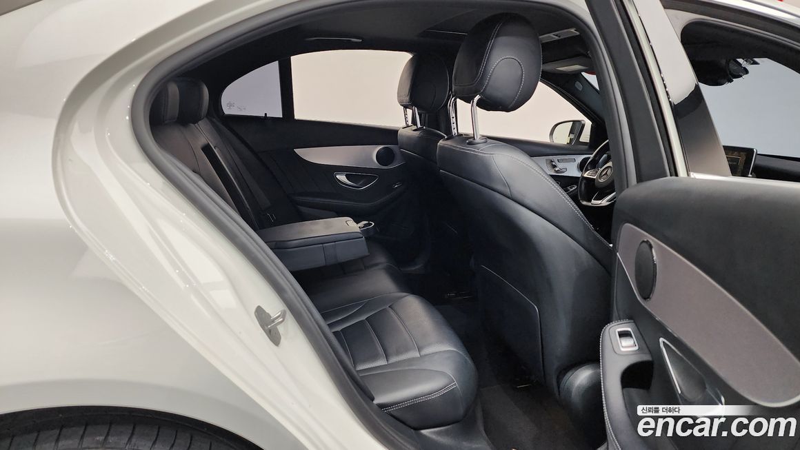 Mercedes-Benz C-Class 2018