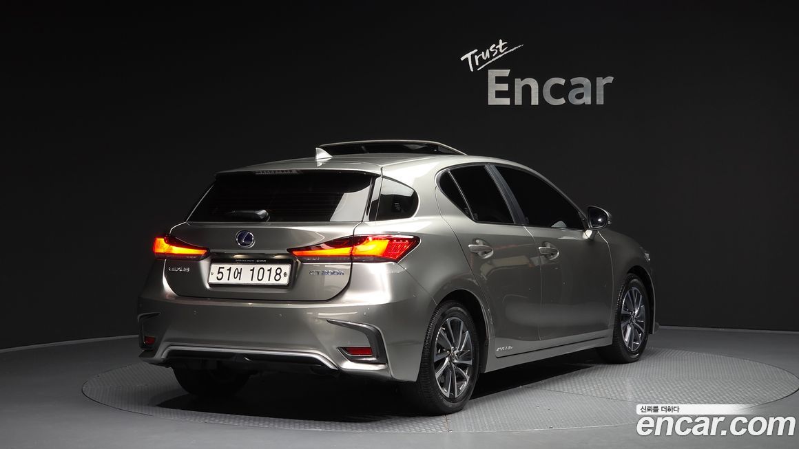 Lexus CT200h 2018