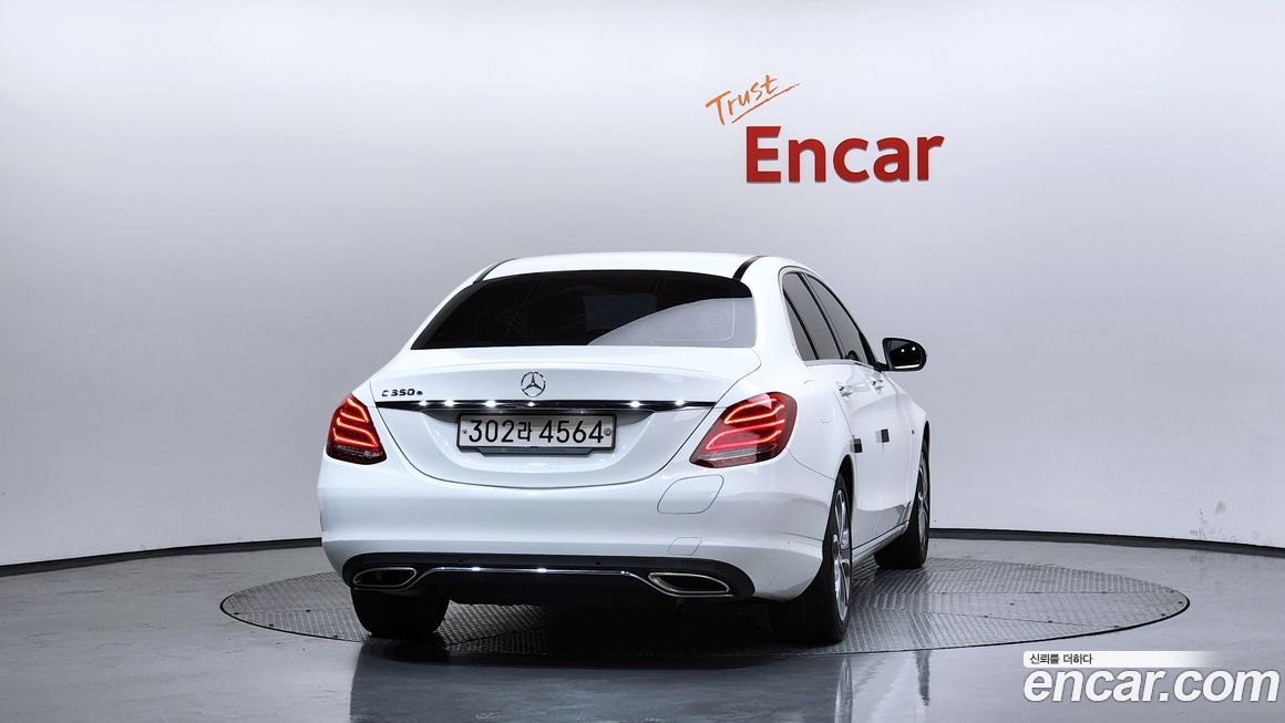 Mercedes-Benz C-Class 2018