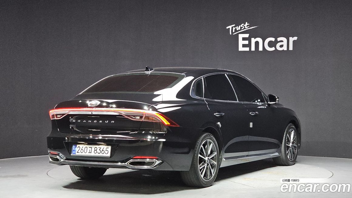 Hyundai Grandeur 2022