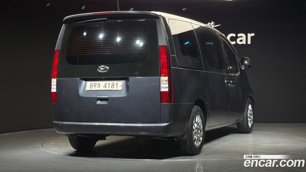 Hyundai Staria 2022