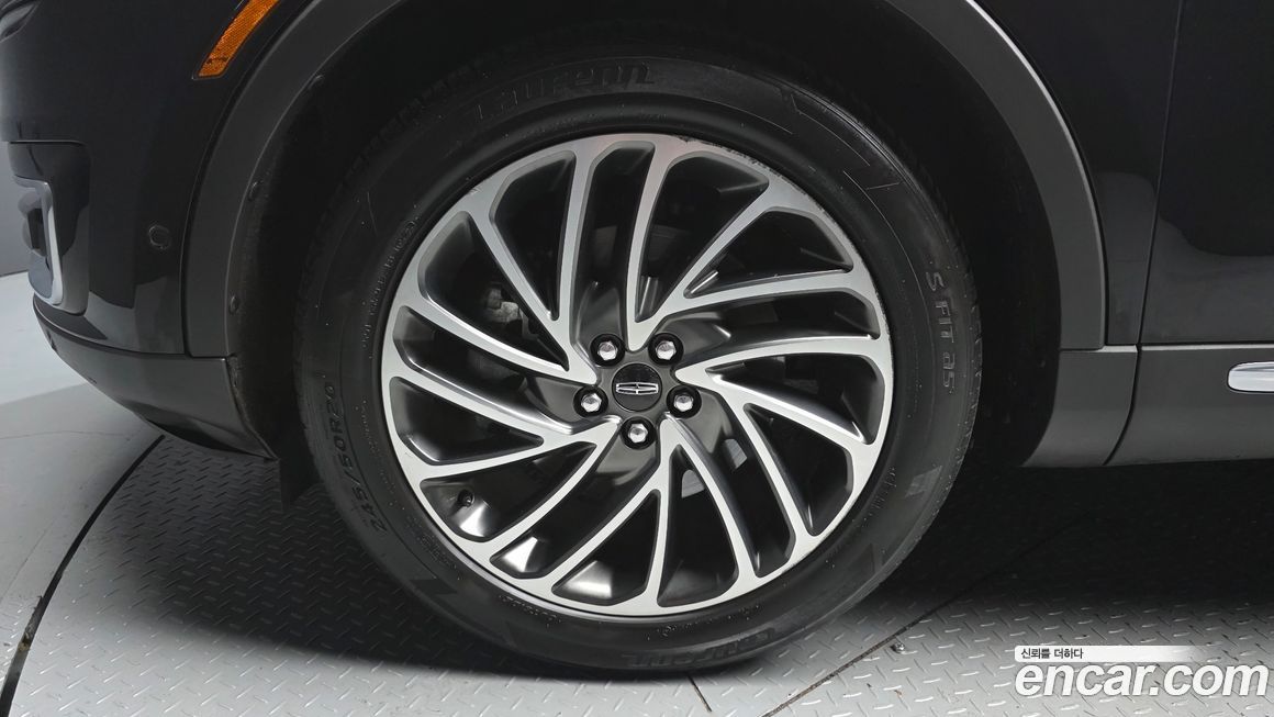 Lincoln Nautilus 2019