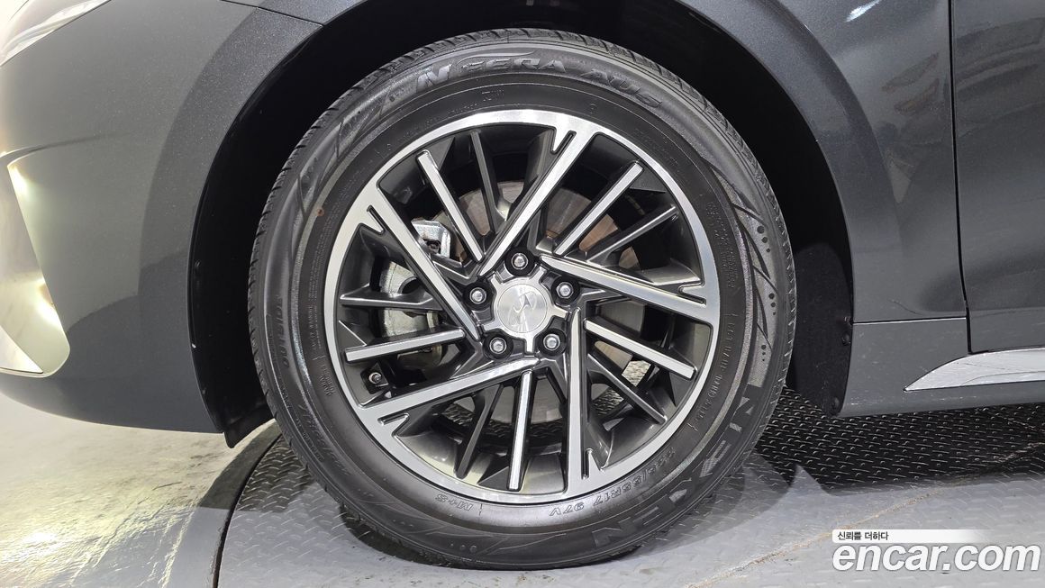 Hyundai Grandeur 2020