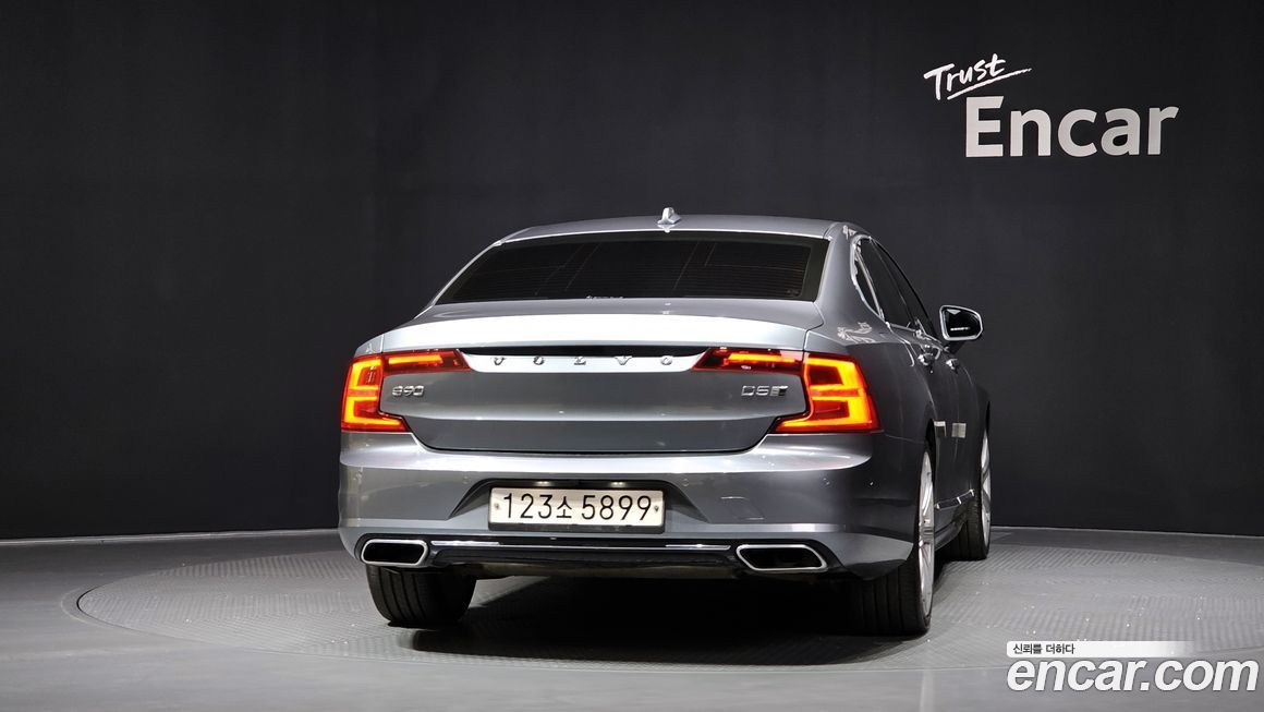 Volvo S90 2019