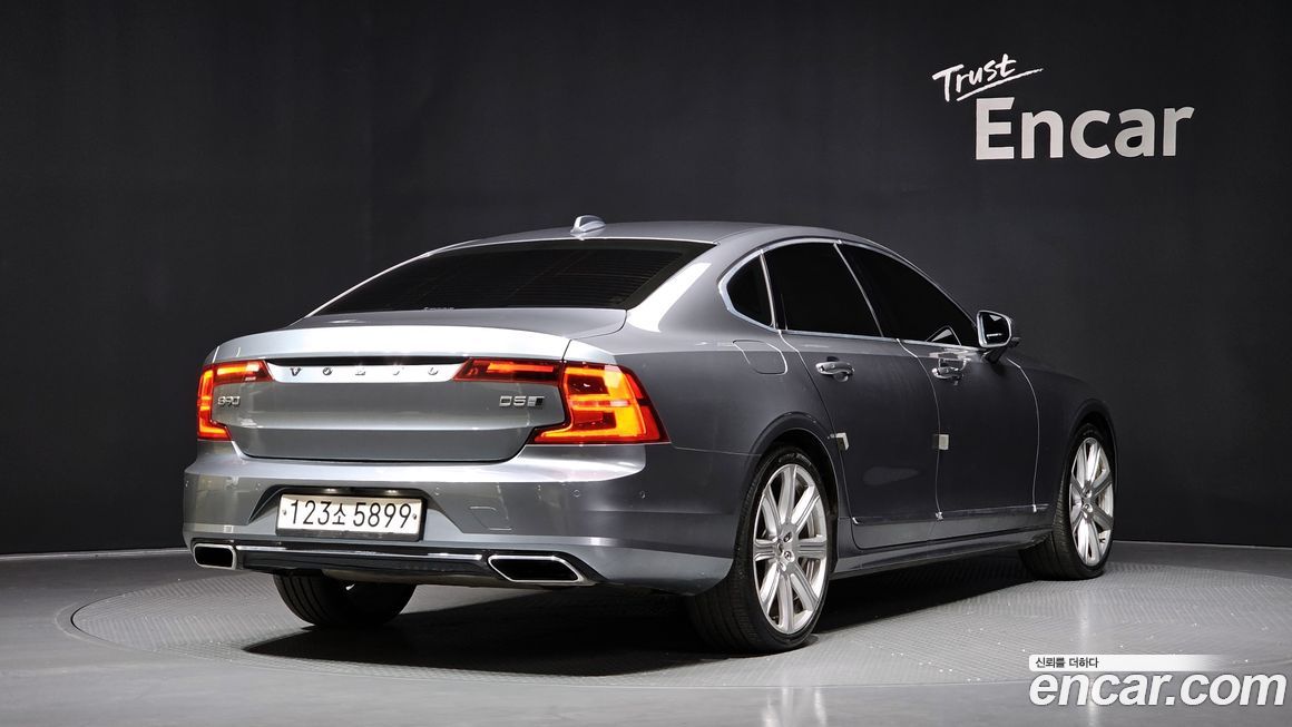 Volvo S90 2019