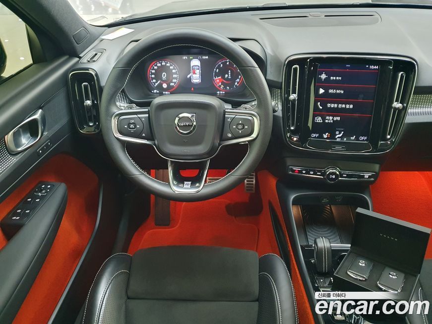Volvo XC40 2019