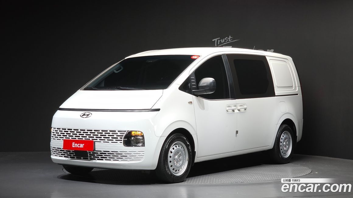 Hyundai Staria 2024