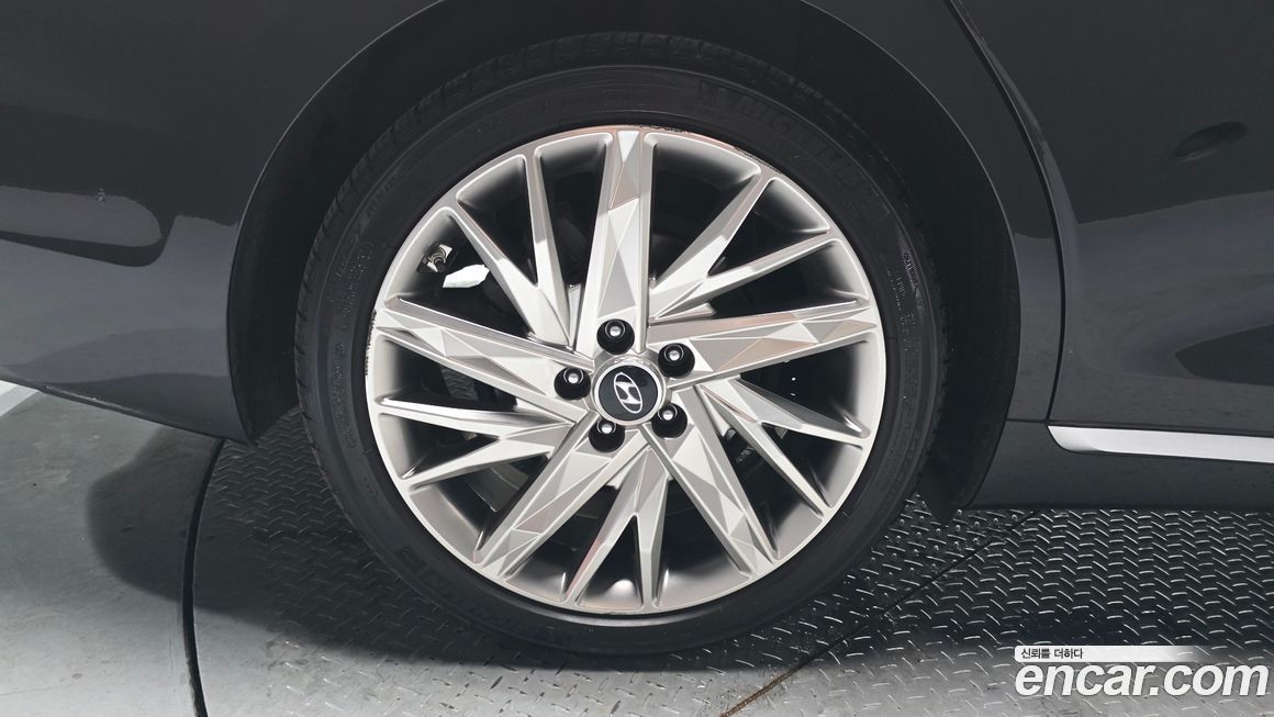 Hyundai Grandeur 2021