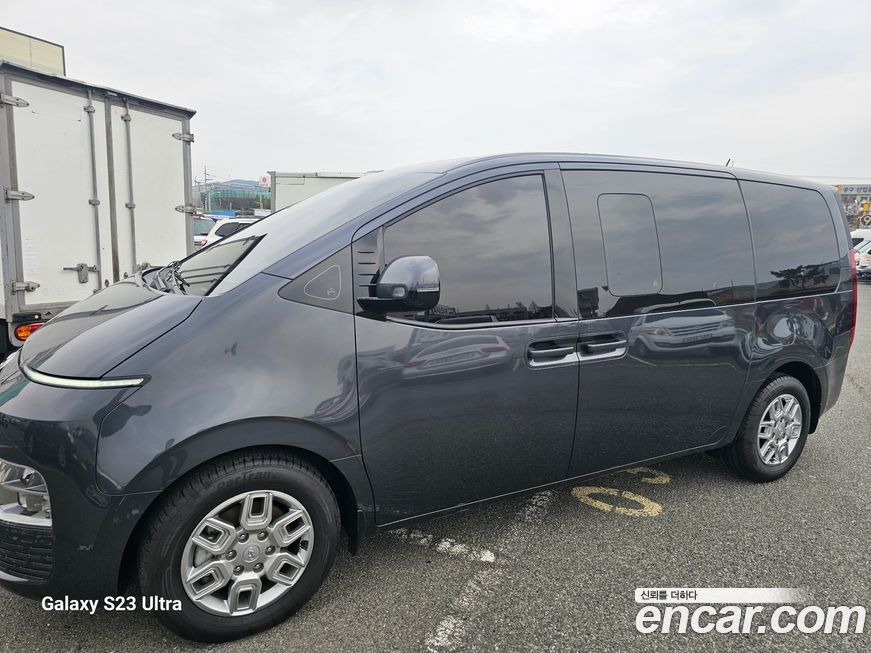 Hyundai Staria 2022