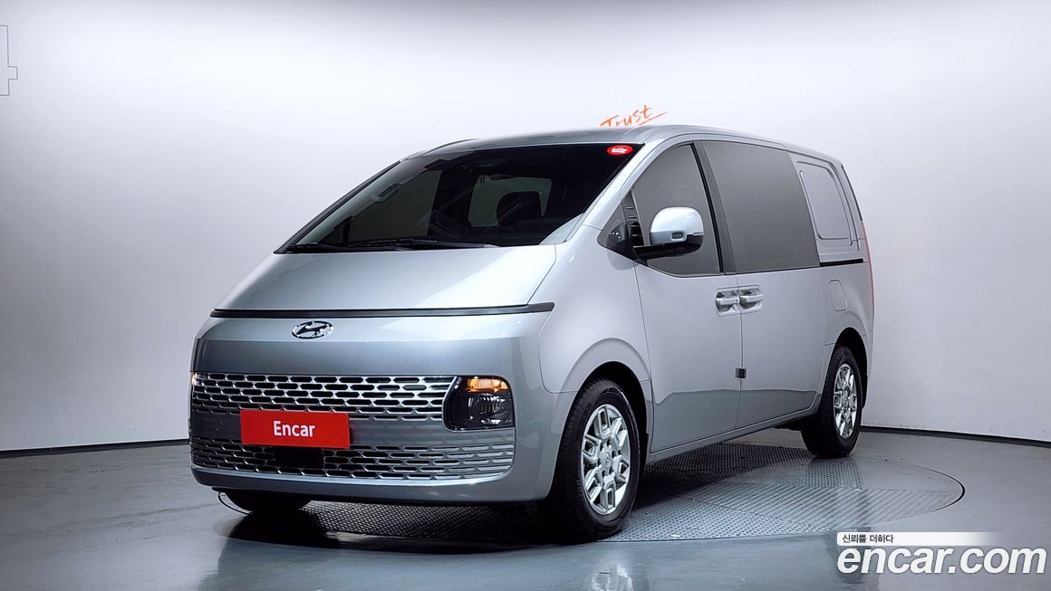 Hyundai Staria 2023