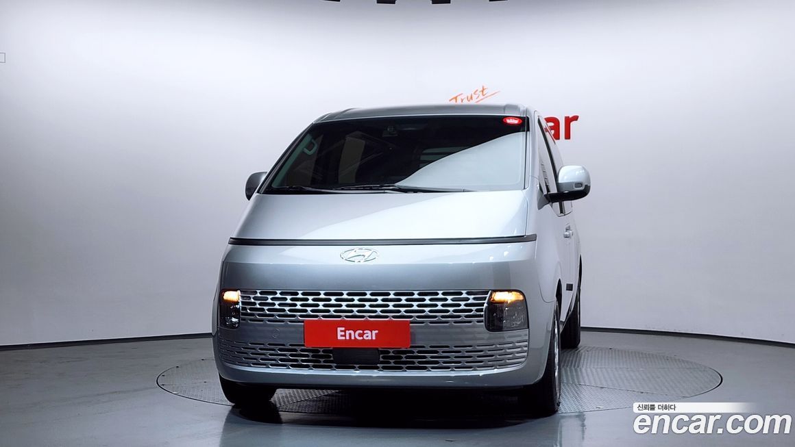 Hyundai Staria 2023