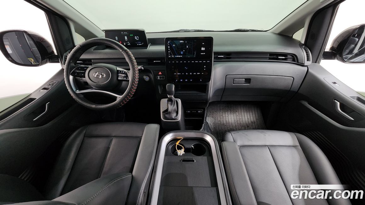 Hyundai Staria 2023