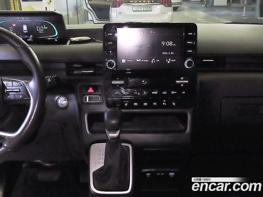 Hyundai Staria 2025