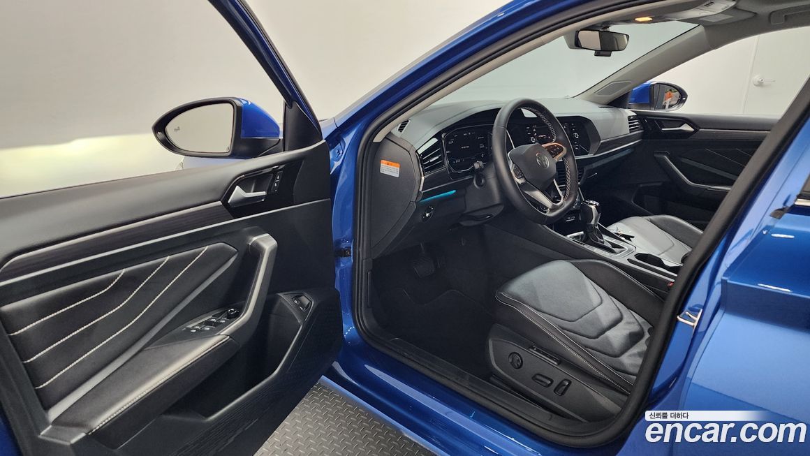 Volkswagen Jetta 2023