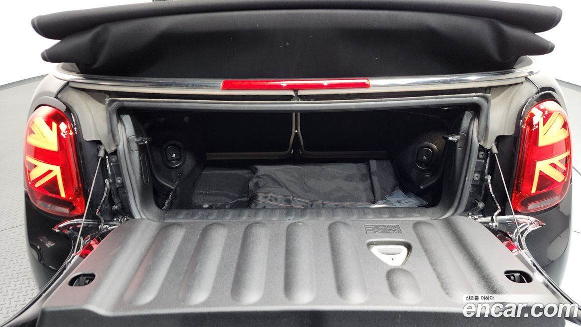 Mini Cooper Convertible 2023