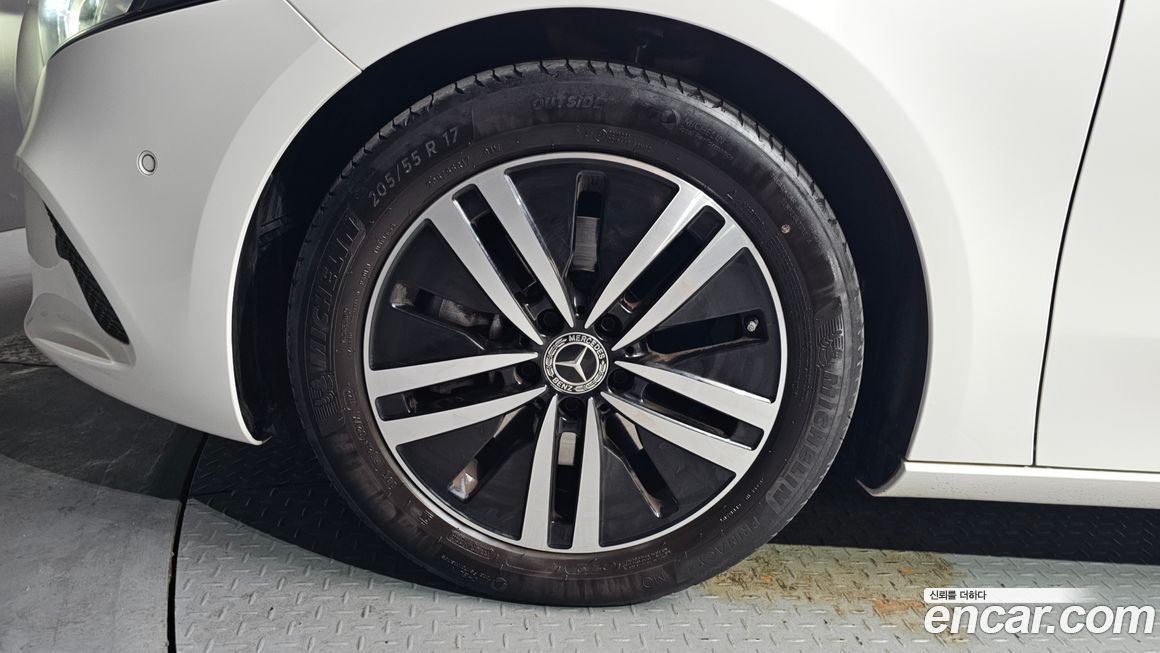 Mercedes-Benz A-Class 2023