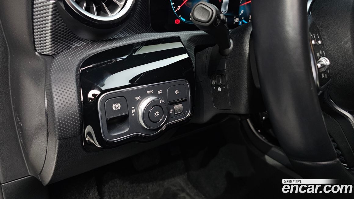 Mercedes-Benz A-Class 2023