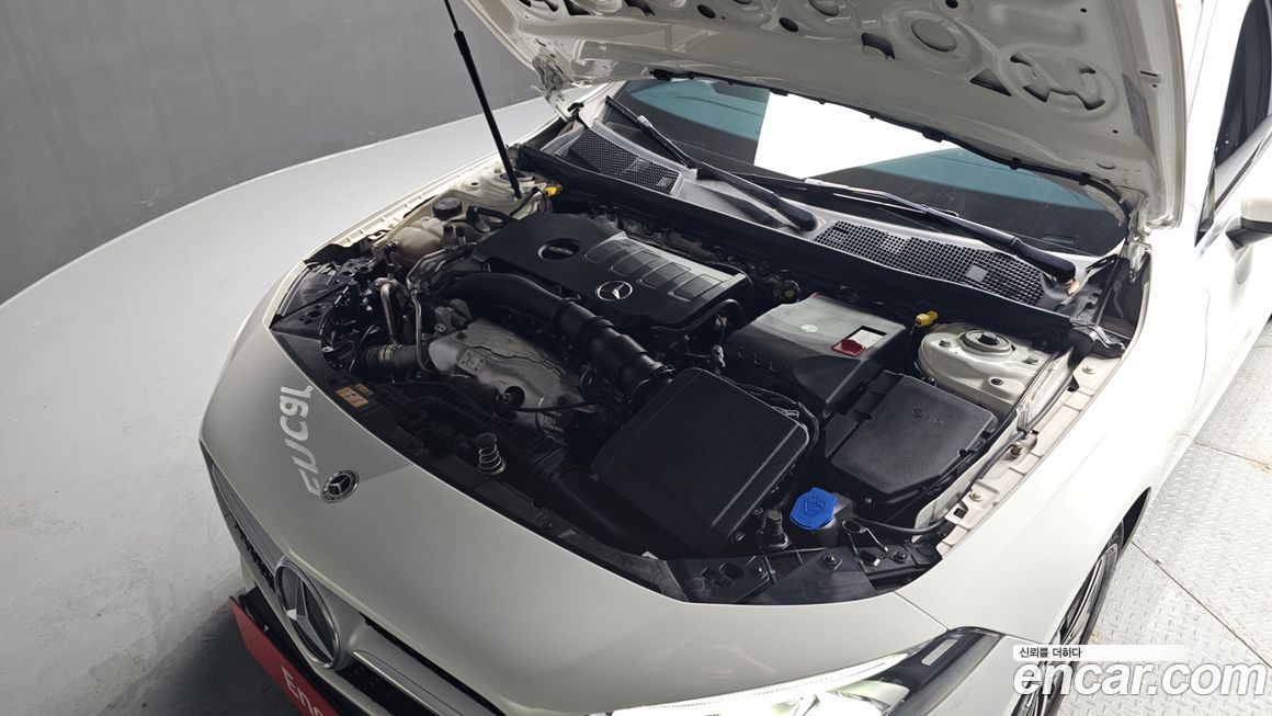 Mercedes-Benz A-Class 2023