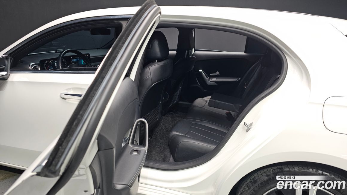 Mercedes-Benz A-Class 2023