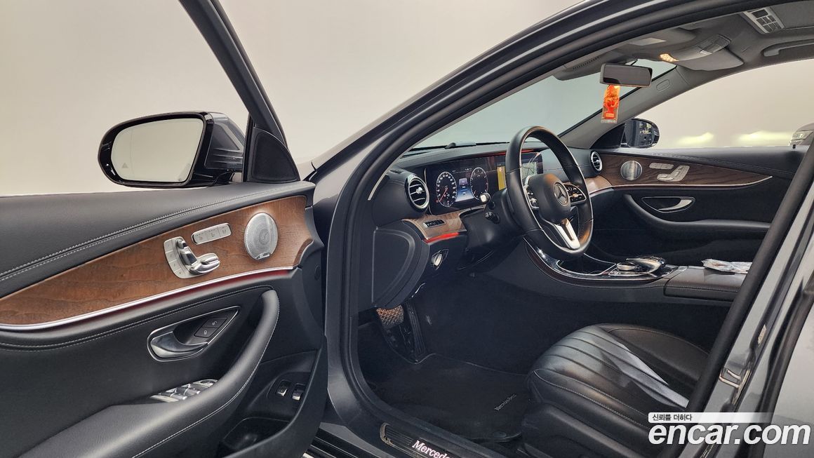 Mercedes-Benz E-Class 2020