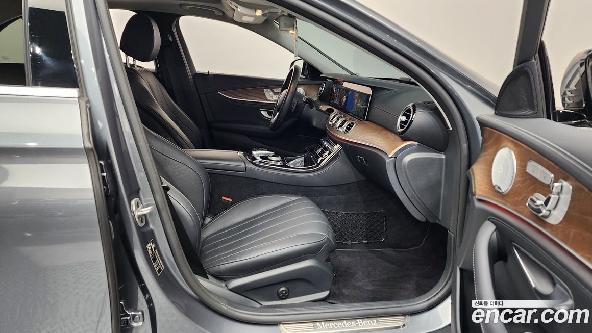 Mercedes-Benz E-Class 2020