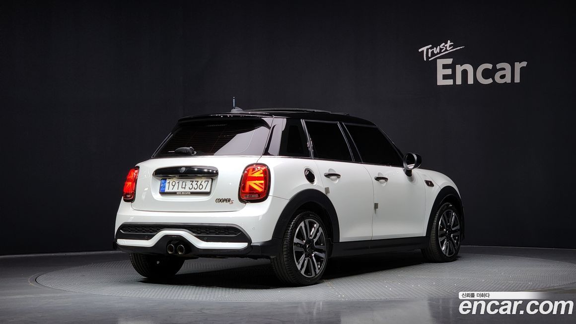 Mini Cooper 2024