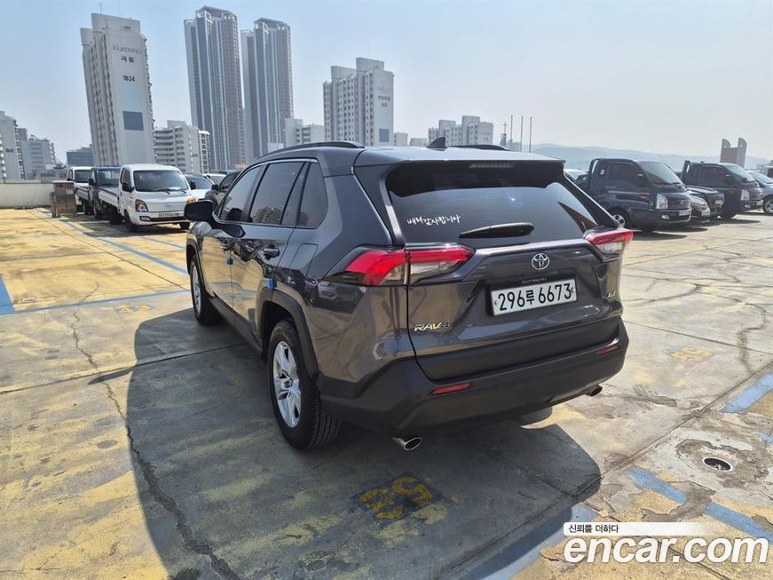 Toyota RAV4 2019