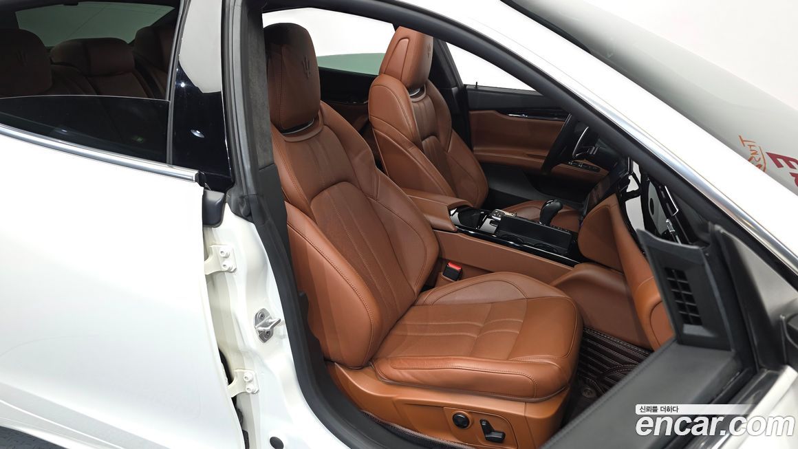 Maserati Quattroporte 2017