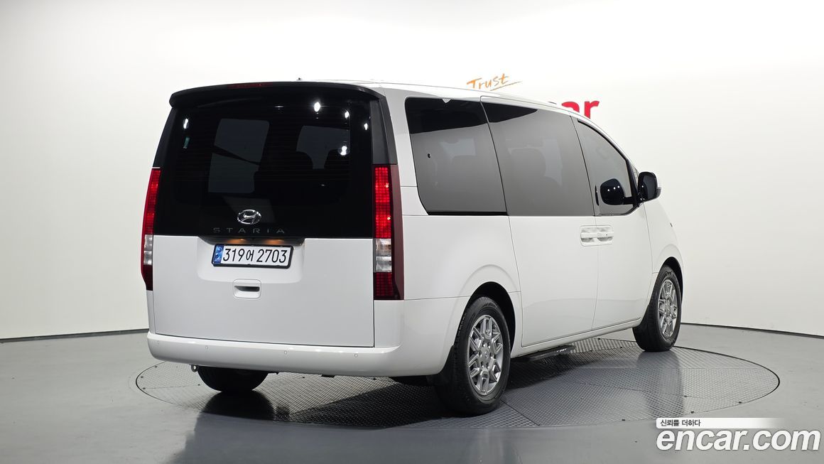 Hyundai Staria 2022