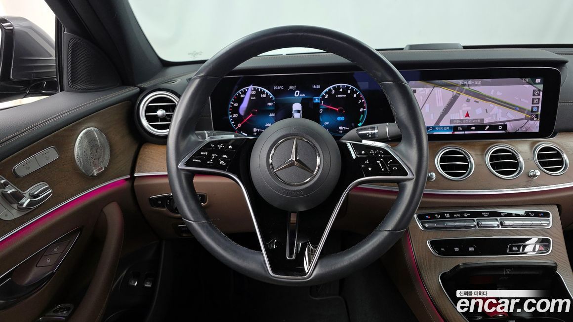 Mercedes-Benz E-Class 2021