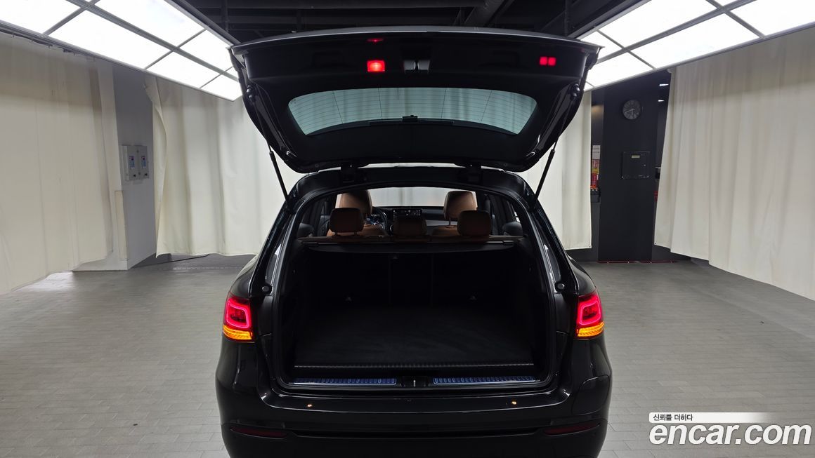 Mercedes-Benz GLC-Class 2022