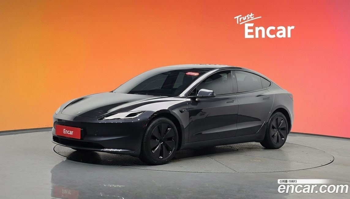 Tesla Model 3 2025