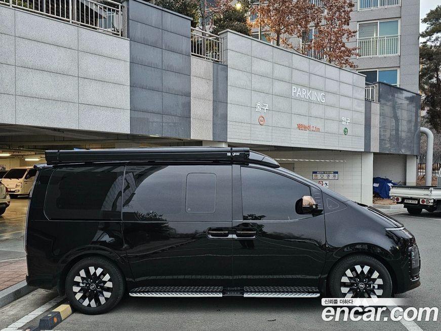 Hyundai Staria 2025