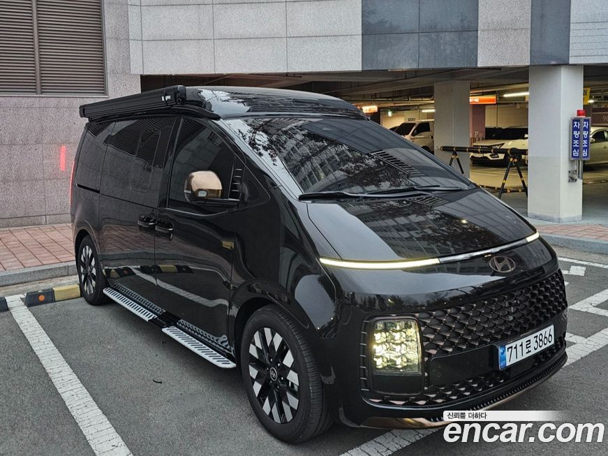 Hyundai Staria 2025
