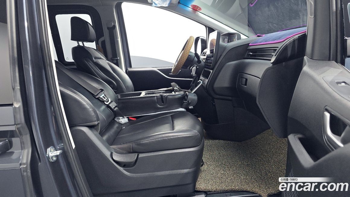 Hyundai Staria 2023