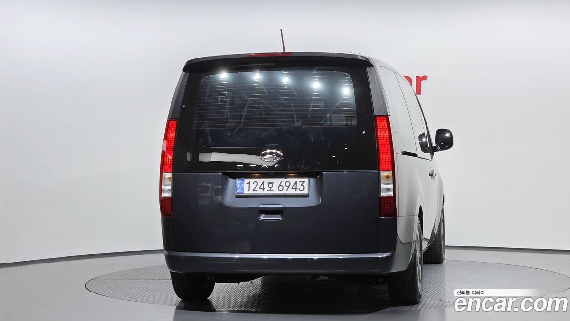 Hyundai Staria 2023