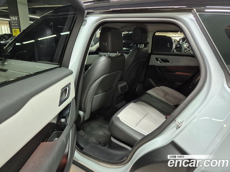 Land Rover Range Rover Velar 2025