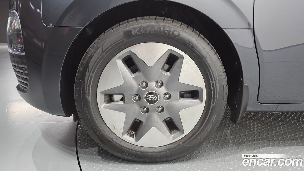 Hyundai Staria 2023