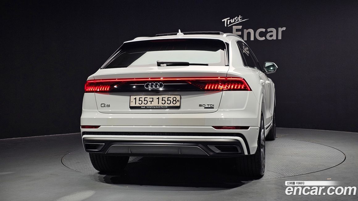 Audi Q8 2020