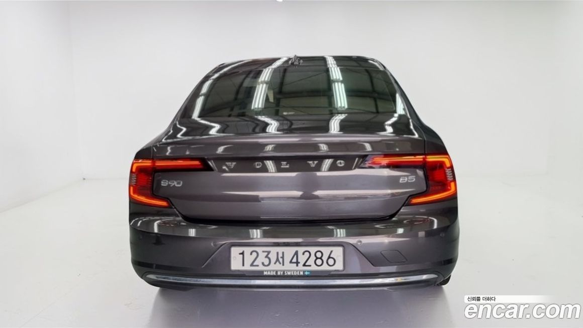 Volvo S90 2022