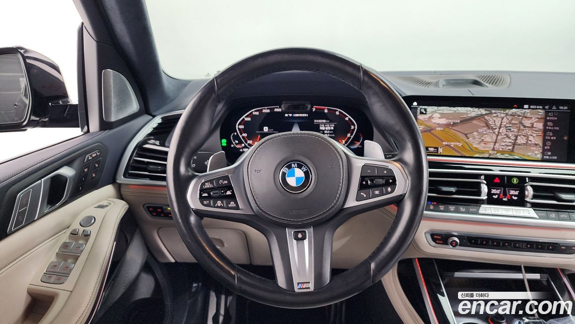 BMW X7 2021