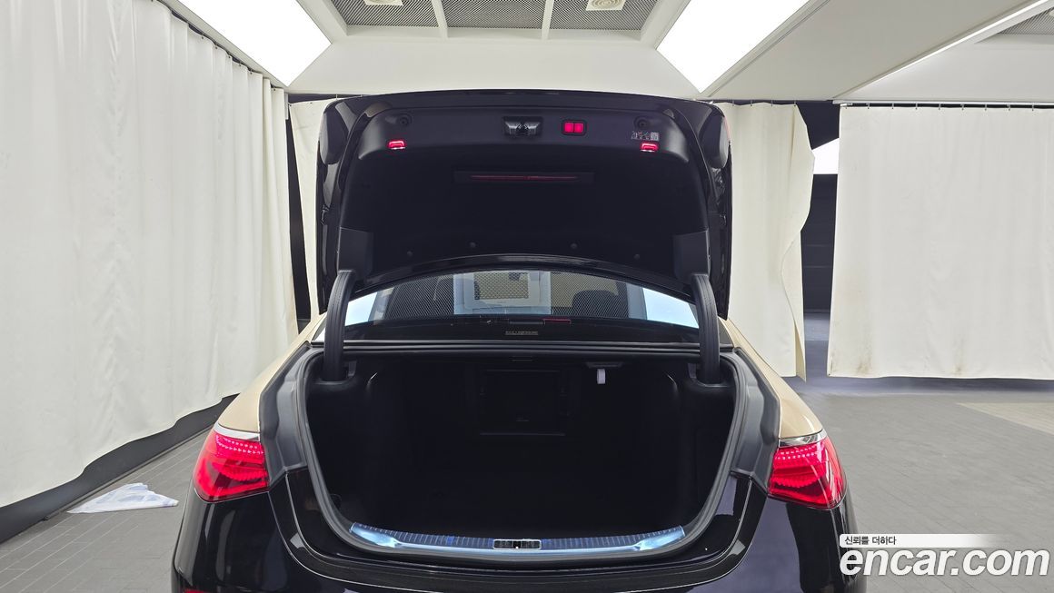 Mercedes-Benz S-Class 2022