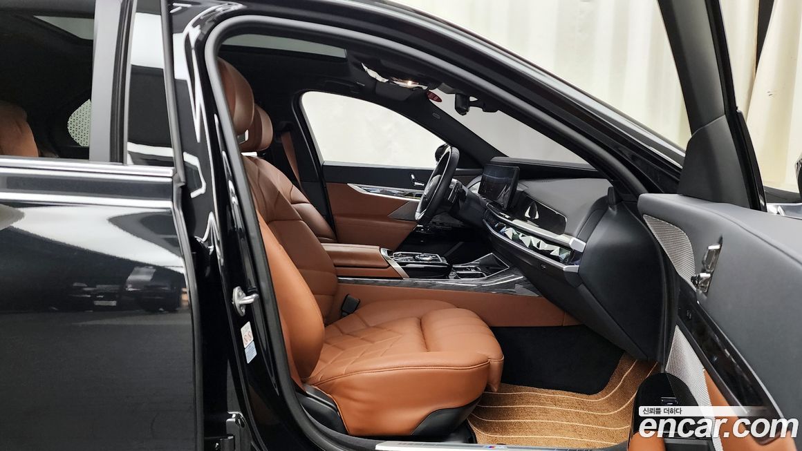 BMW 7-Series 2024