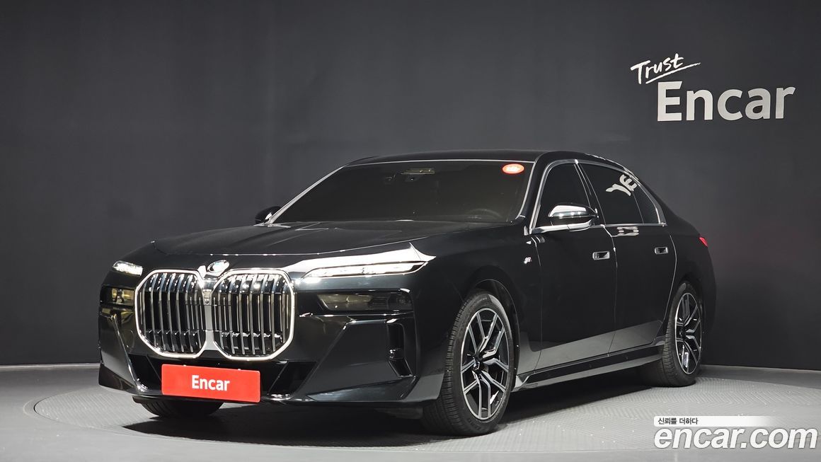 BMW 7-Series 2024