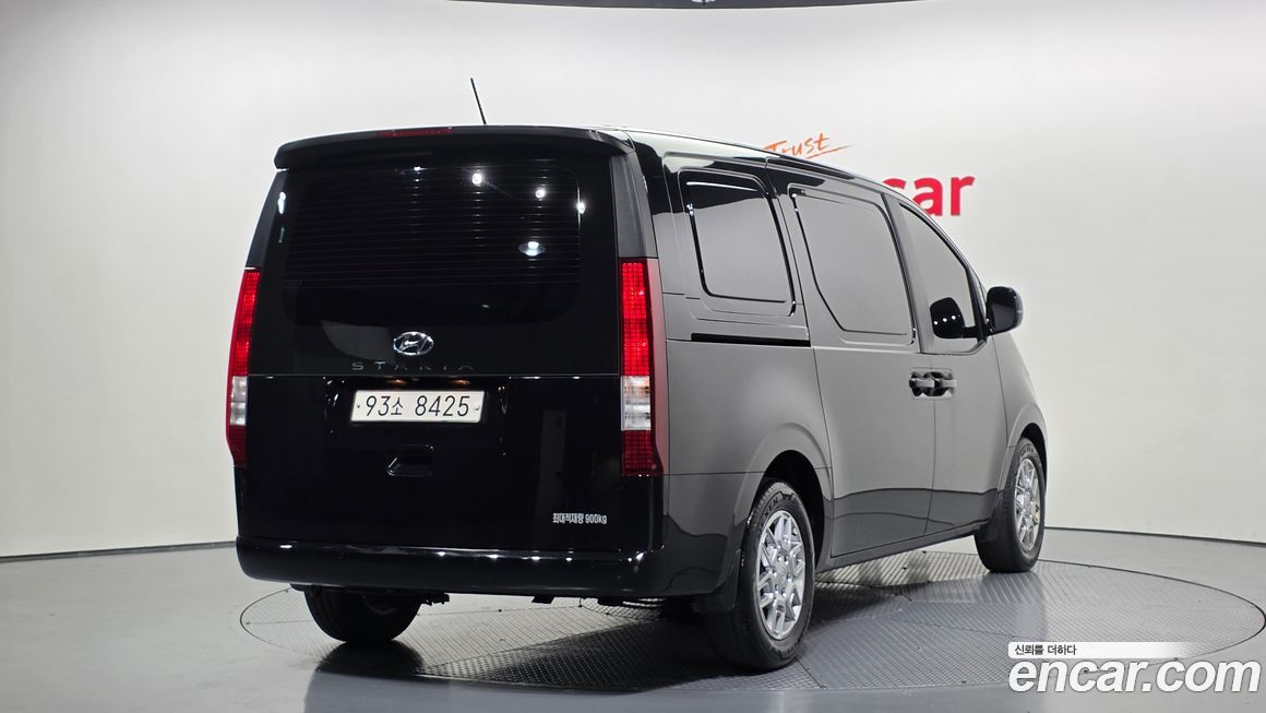 Hyundai Staria 2022