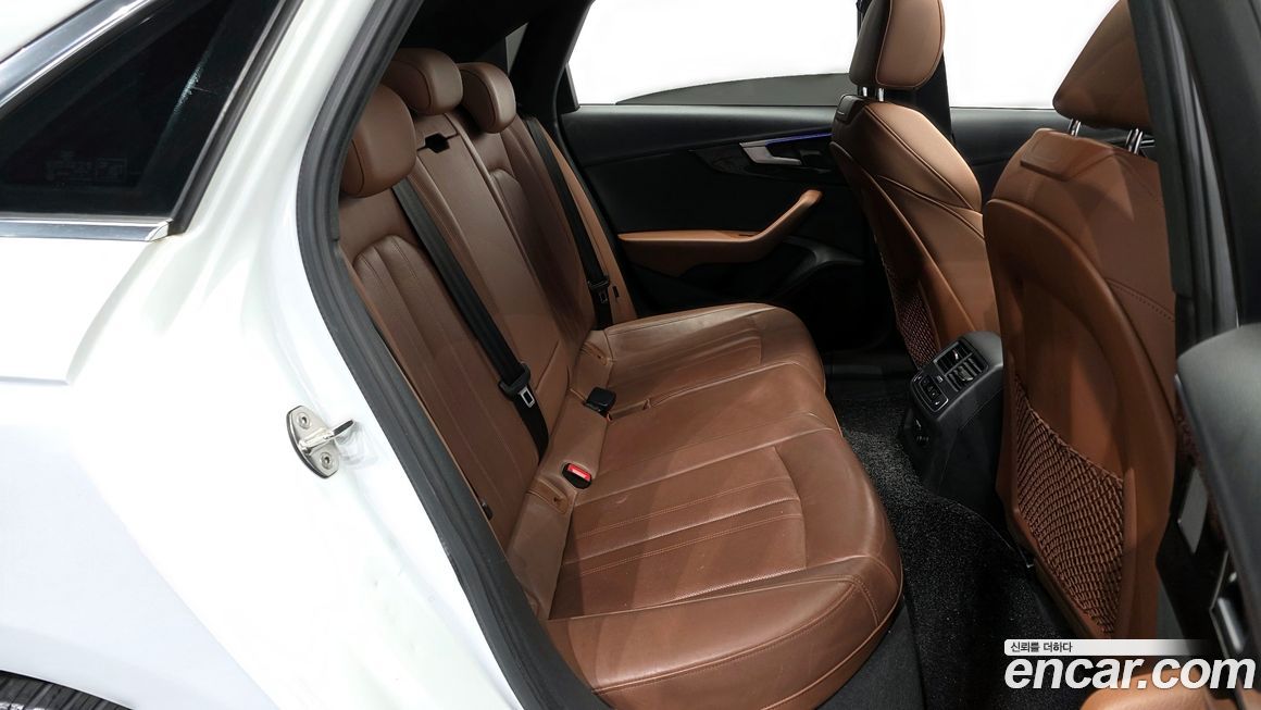 Audi A4 2021