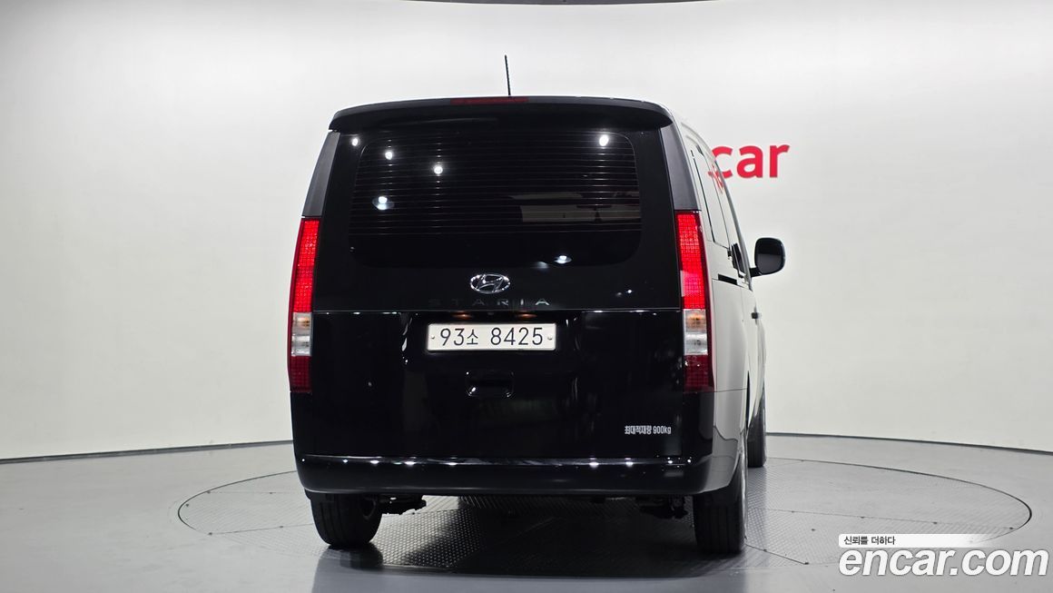 Hyundai Staria 2022