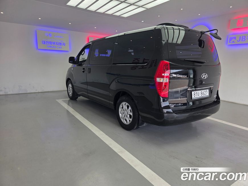 Hyundai Starex 2011