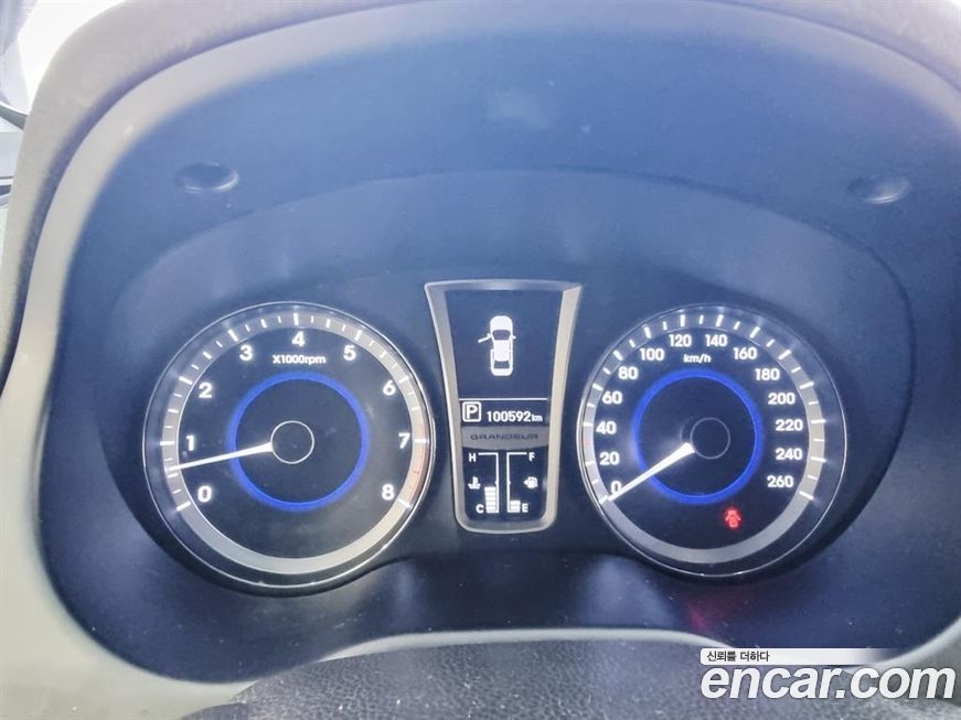 Hyundai Grandeur 2011