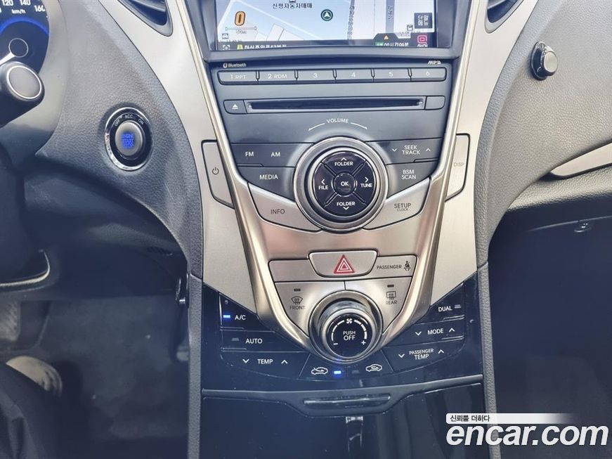 Hyundai Grandeur 2011